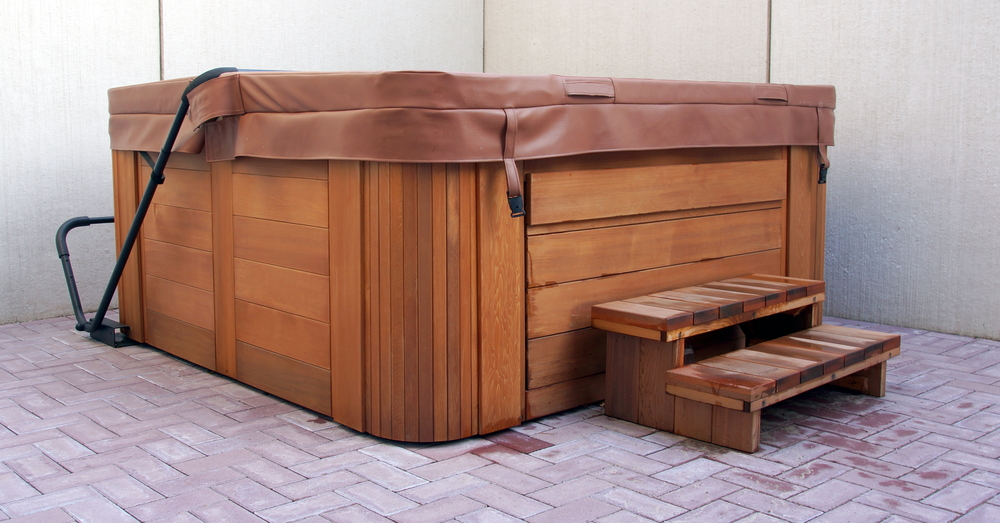 holz jacuzzi