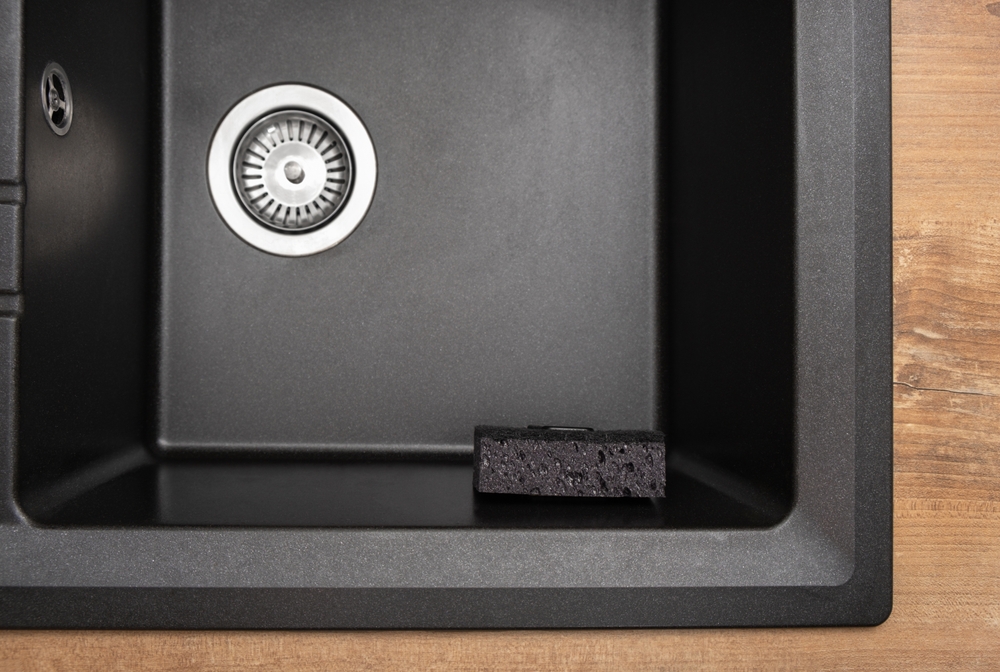 schwarzes spülbecken